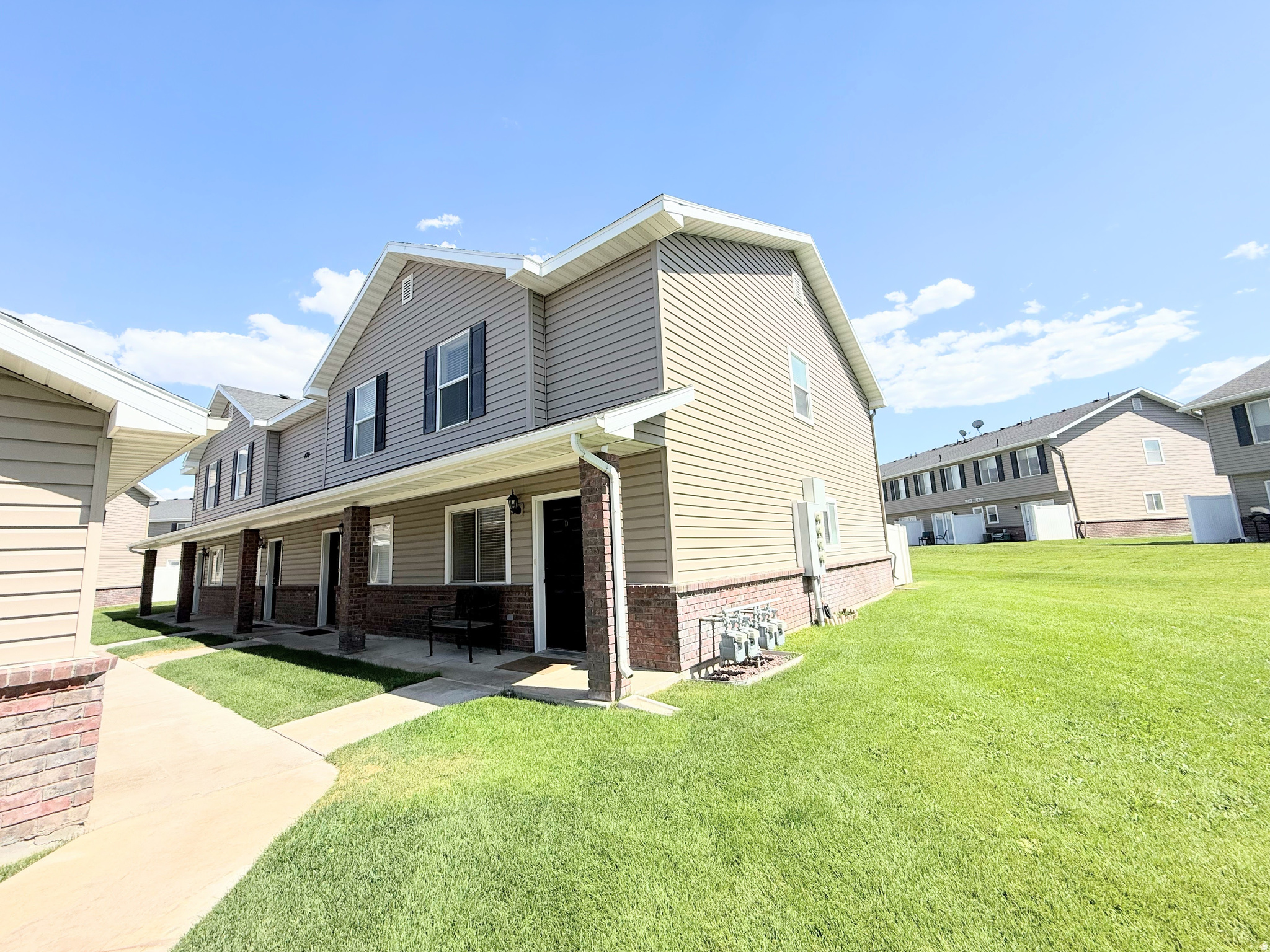PHEASANT RIDGE TOWNHOUSES - Residential