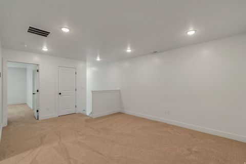 Tiny photo for 30 S MOONLIT RD, Mapleton, UT 84664 (MLS # 2158325)