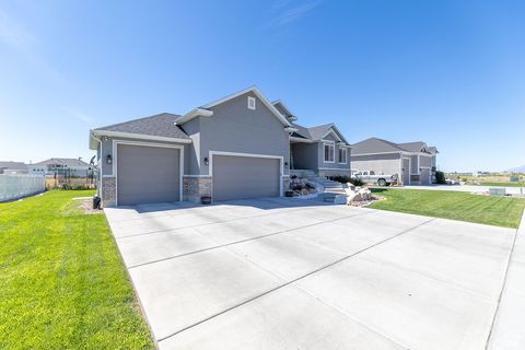 Tiny photo for 2495 N 2850 W, Plain City, UT 84404 (MLS # 2105048)