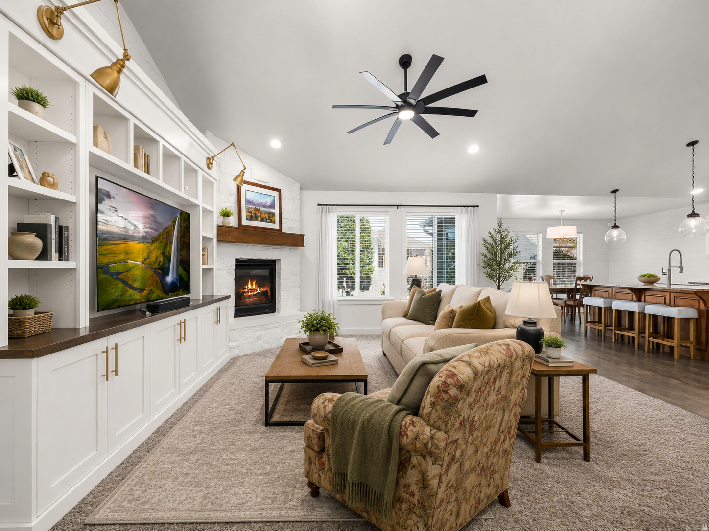 LANDROCK ESTATES - Residential