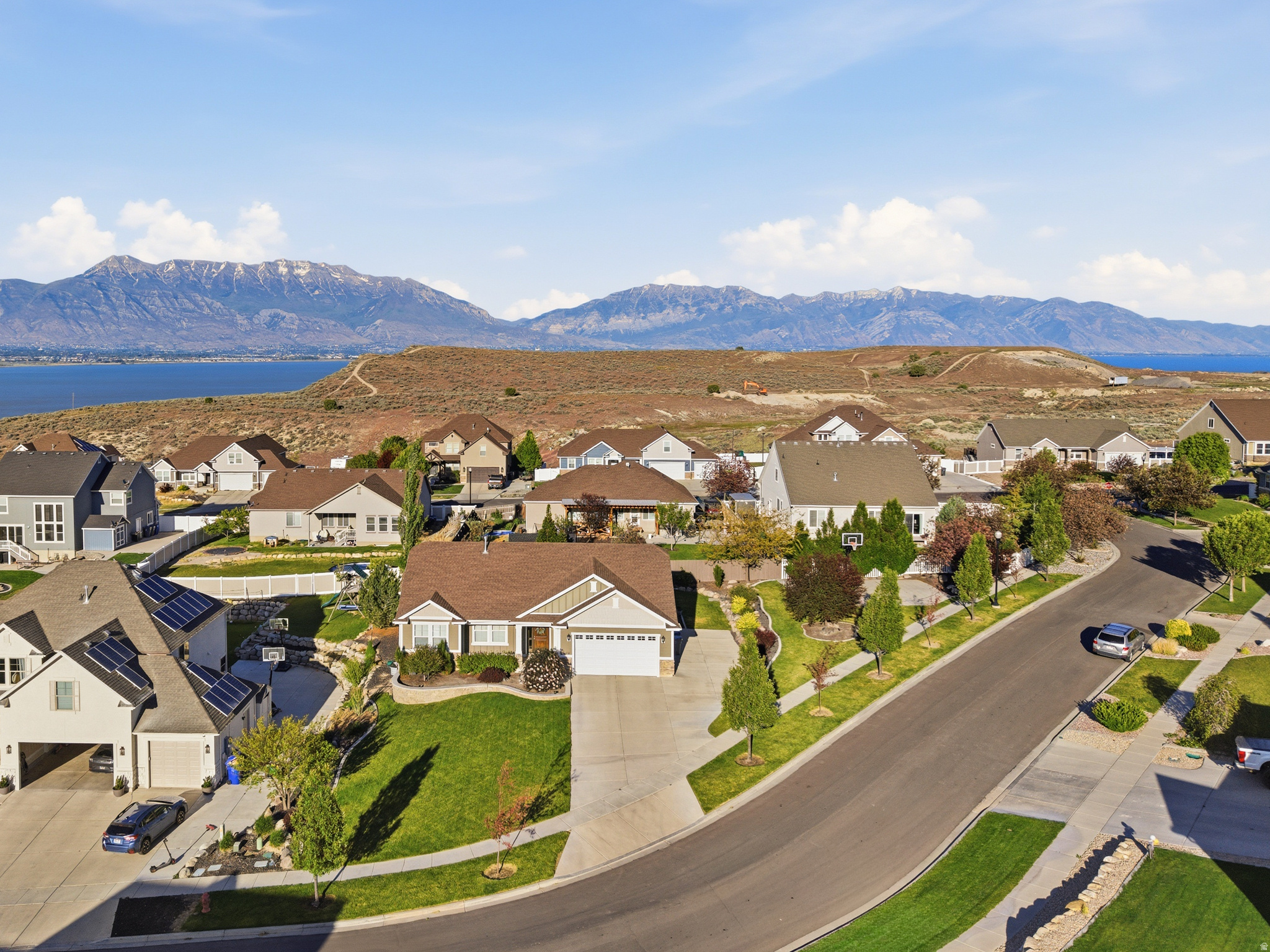 LANDROCK ESTATES - Residential