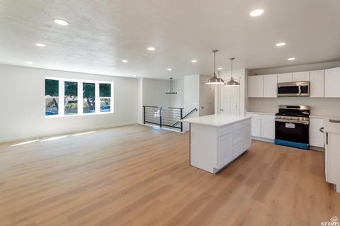 Tiny photo for 2016 W HEWWOOD CIR, Taylorsville, UT 84129 (MLS # 2117476)