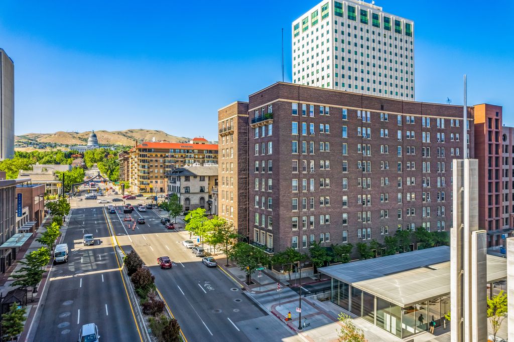 Photo of 29 S STATE ST #106, Salt Lake City, UT 84111 (MLS # 2143984)