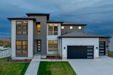 Tiny photo for 418 N PINNACLE CT #44, Saratoga Springs, UT 84045 (MLS # 2132465)