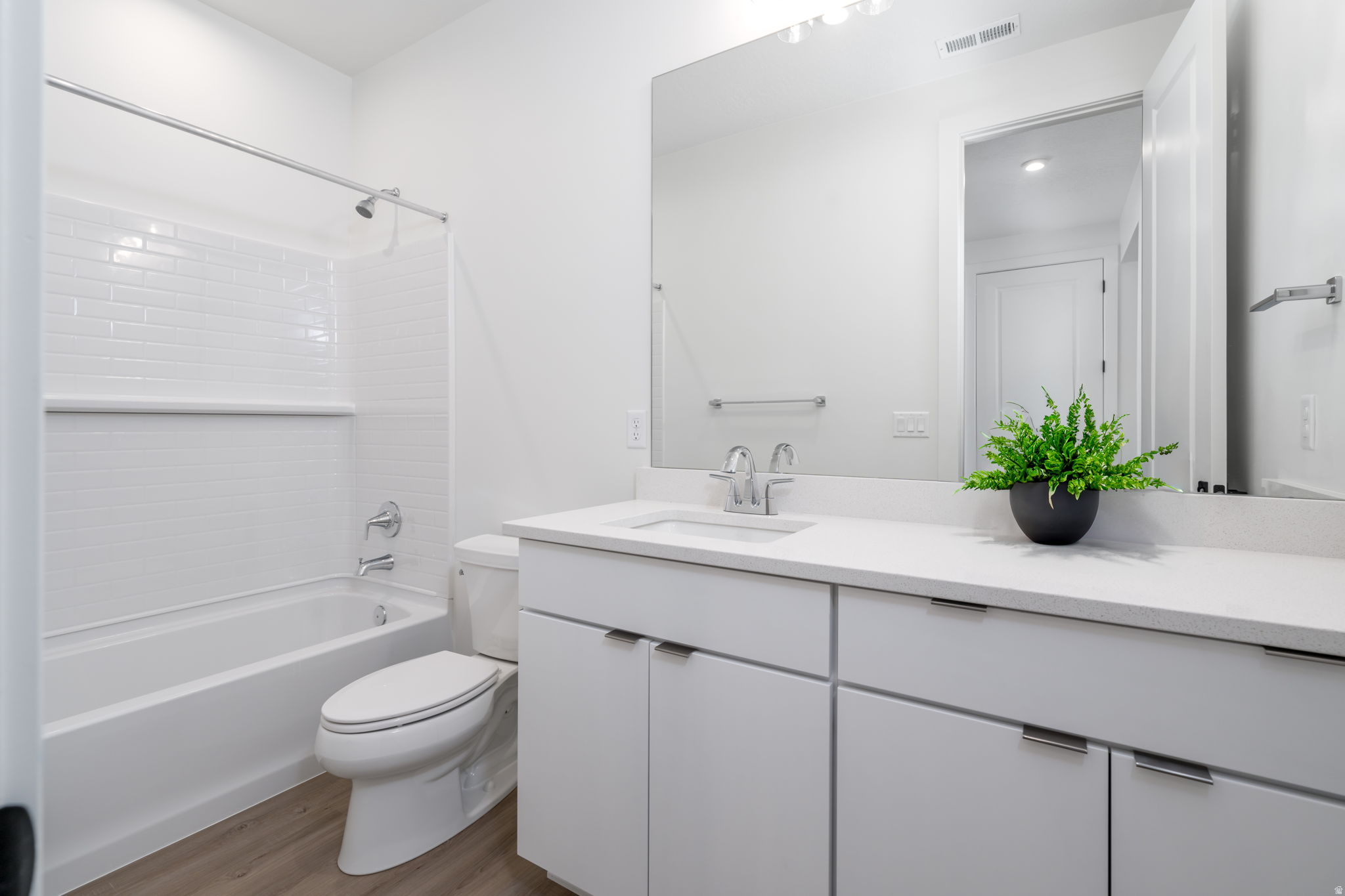 WESTLAKE VISTAS - Residential