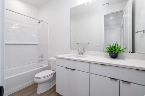 Tiny photo for 418 N PINNACLE CT #44, Saratoga Springs, UT 84045 (MLS # 2132465)