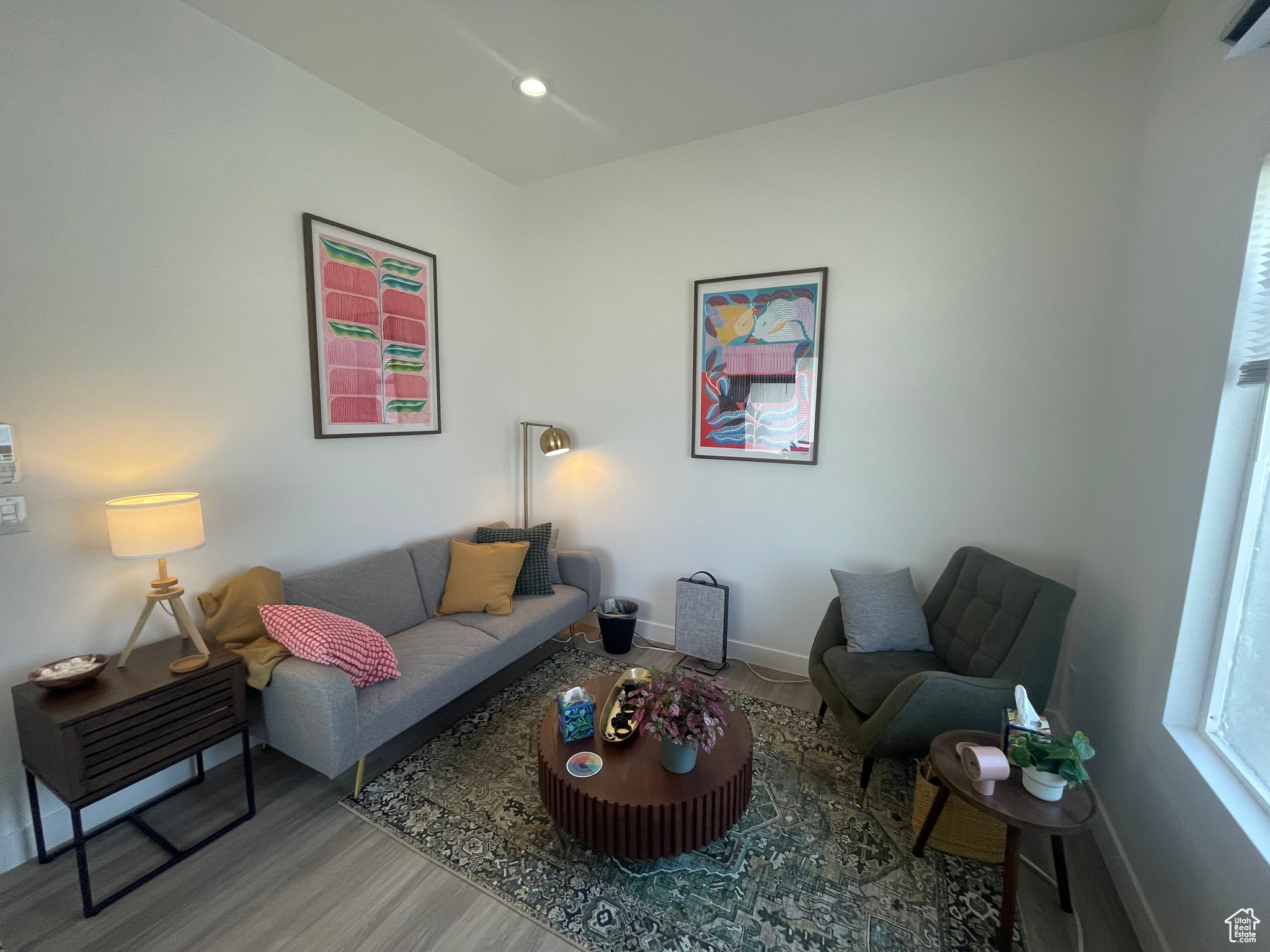 LA VETA PLACE - Residential Income