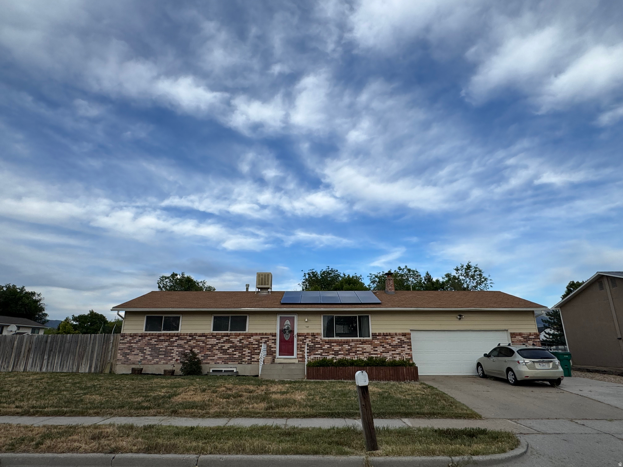 CAMELOT - Residential