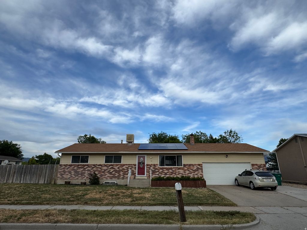 Photo for 1742 N 1450 W, Layton, UT 84041 (MLS # 2159474)