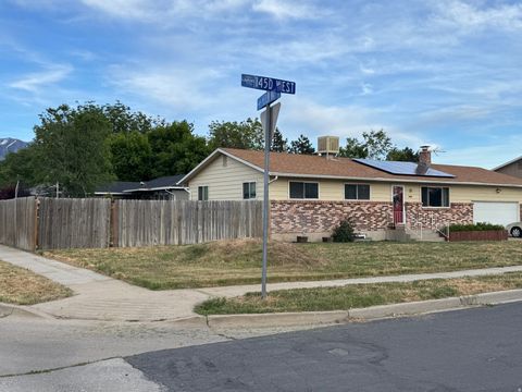 Tiny photo for 1742 N 1450 W, Layton, UT 84041 (MLS # 2159474)