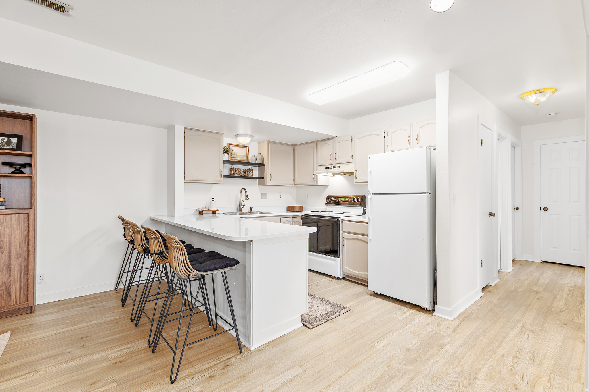 WILLOWBROOK HILL CONDO - Residential