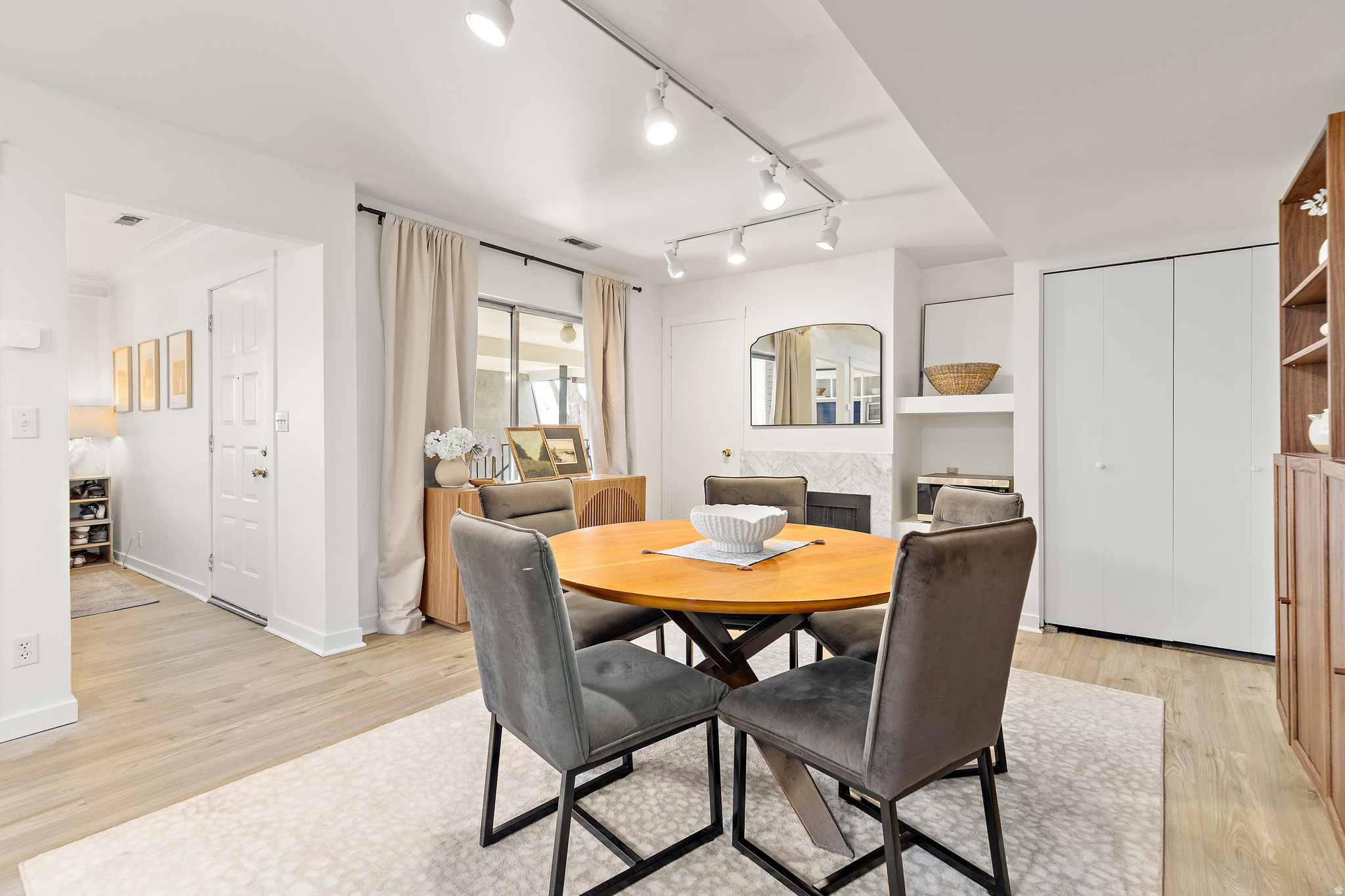 WILLOWBROOK HILL CONDO - Residential