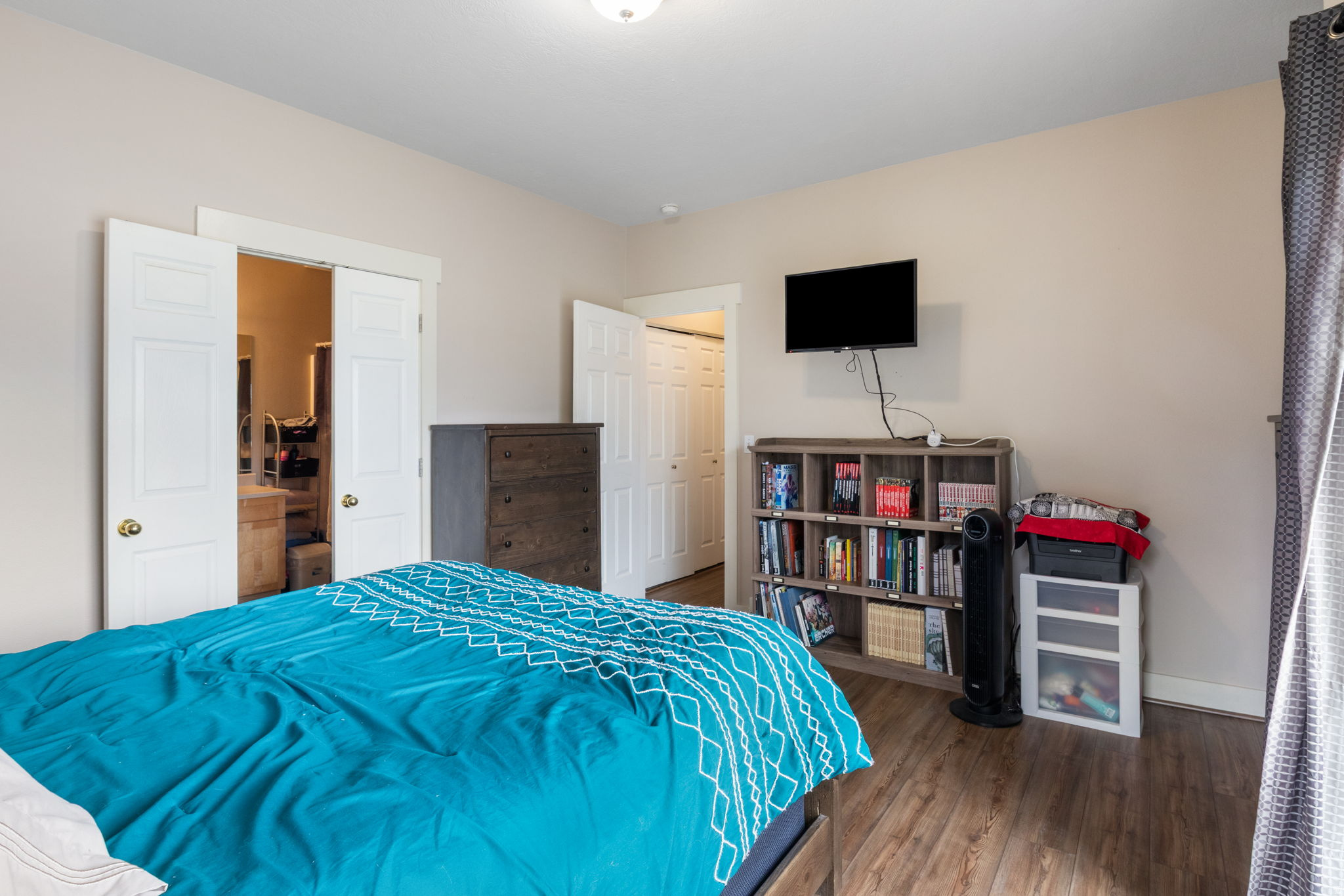 ASPEN SPRINGS PHASE 1 CONDO - Residential