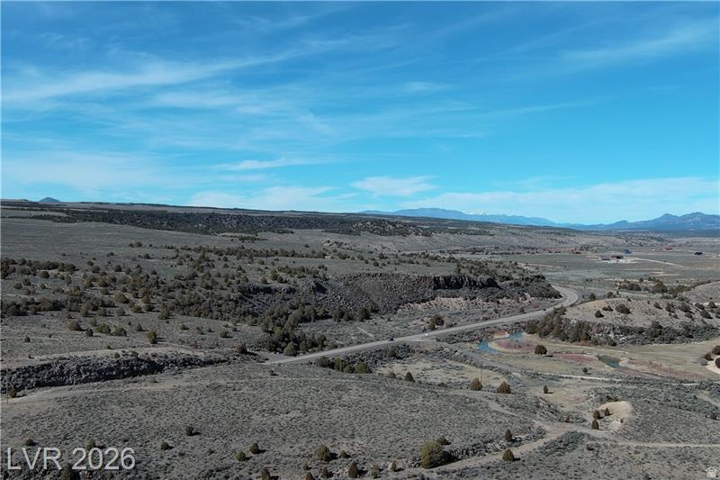 PAUNSAUGUNT CLIFFS - Land