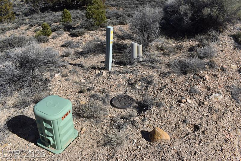 PAUNSAUGUNT CLIFFS - Land