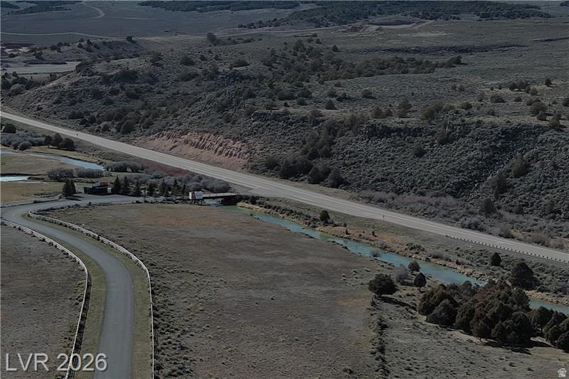 PAUNSAUGUNT CLIFFS - Land