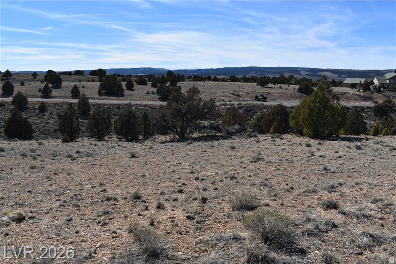 PAUNSAUGUNT CLIFFS - Land