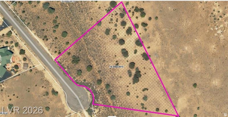 PAUNSAUGUNT CLIFFS - Land