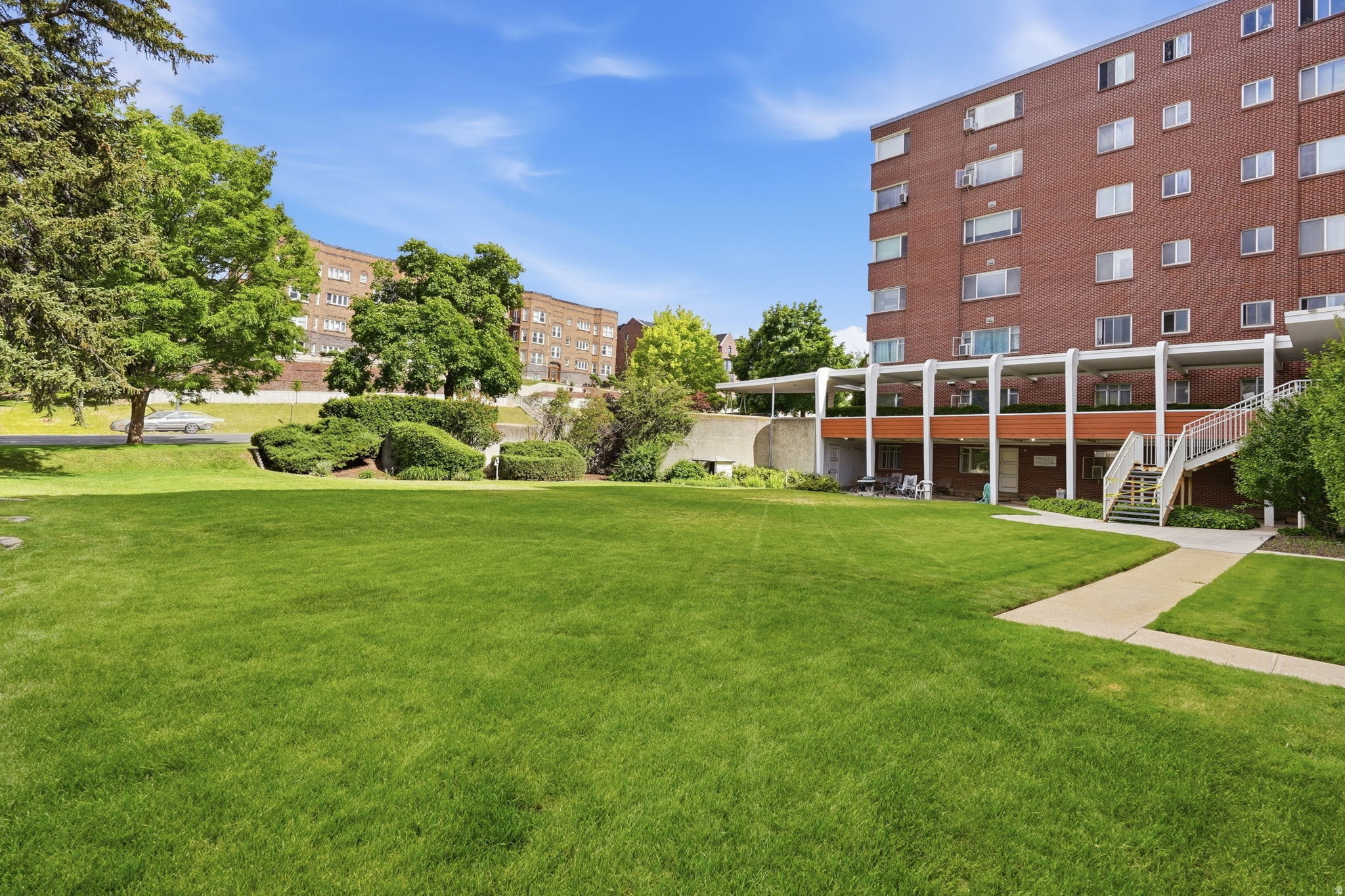 UNIVERSITY HEIGHTS - Residential