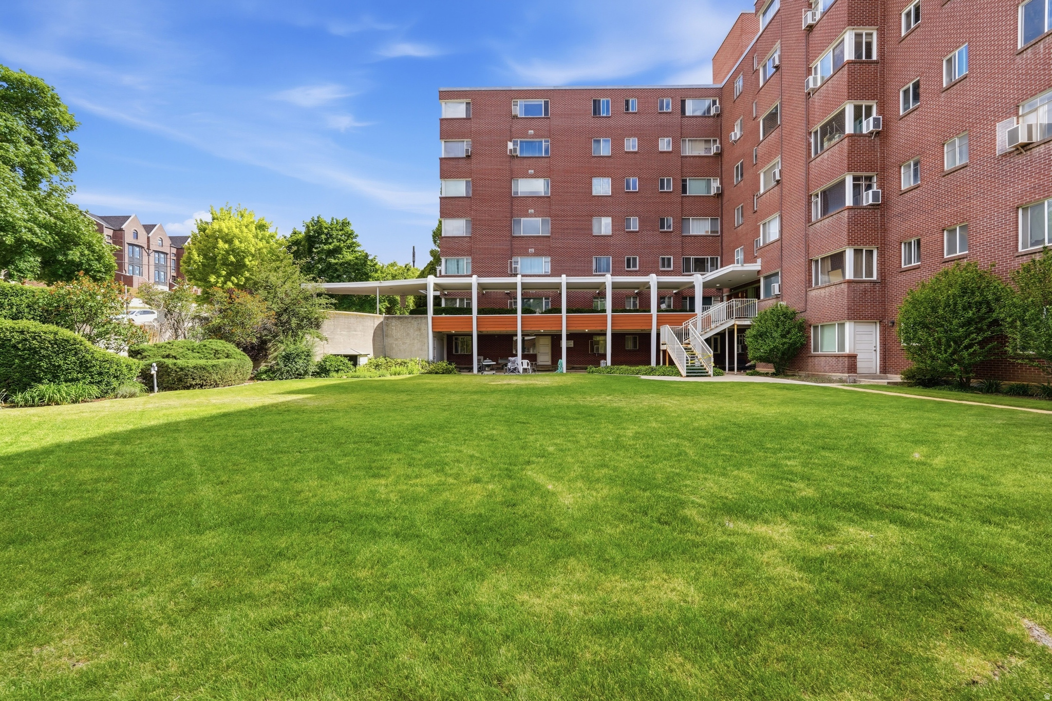 UNIVERSITY HEIGHTS - Residential