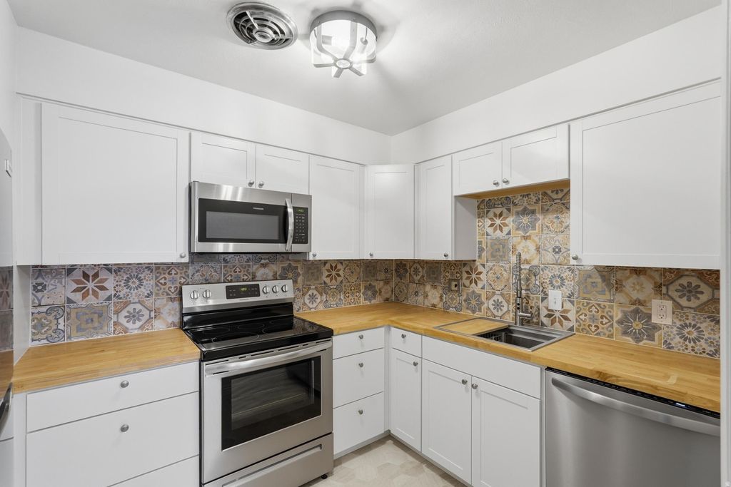 Photo for 130 S 1300 E #311, Salt Lake City, UT 84102 (MLS # 2159429)