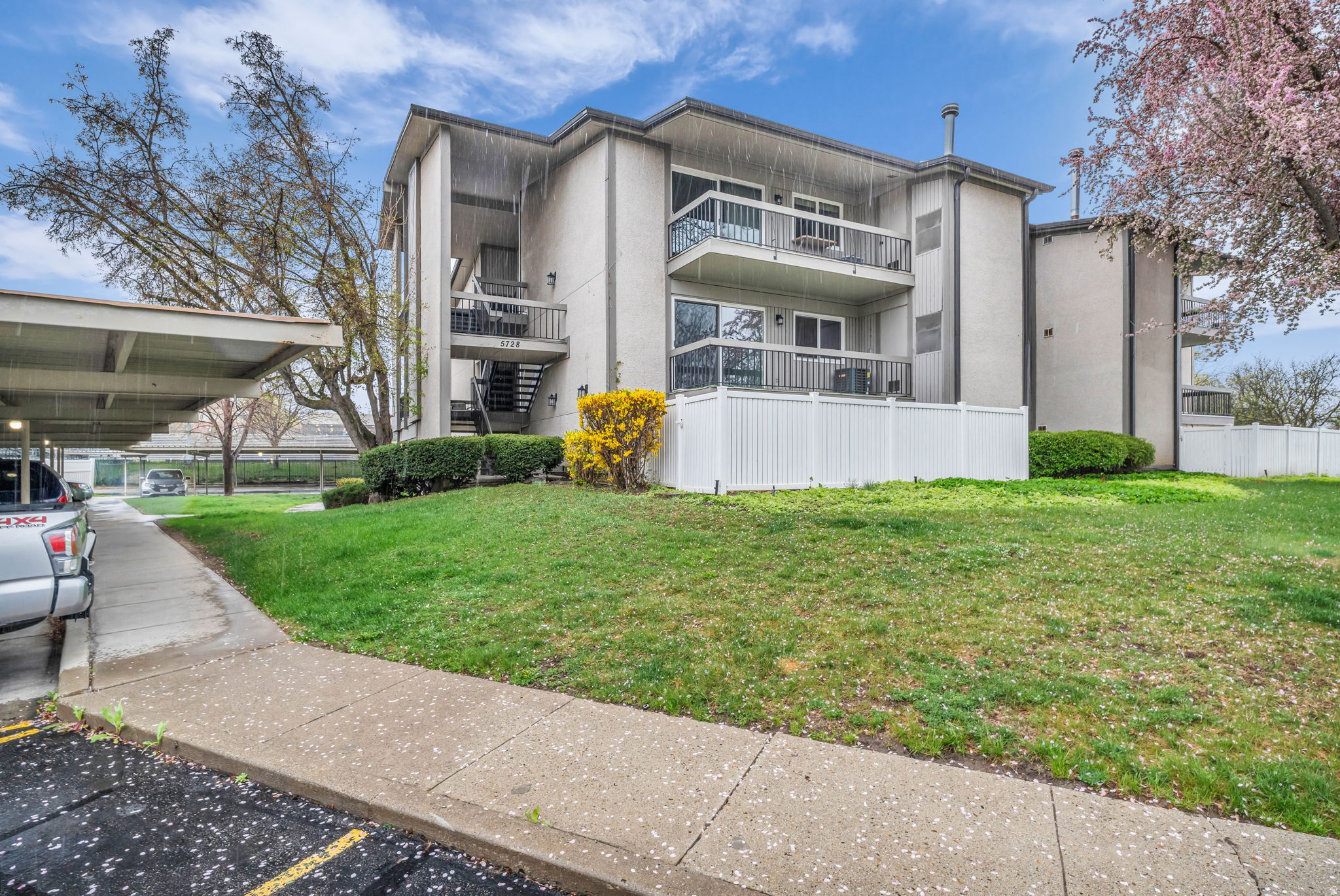 WATERBURY - Residential