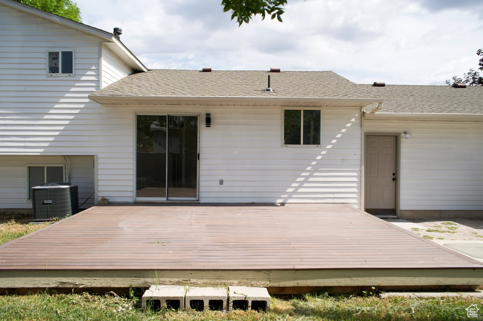 MOARK ESTATES - Residential