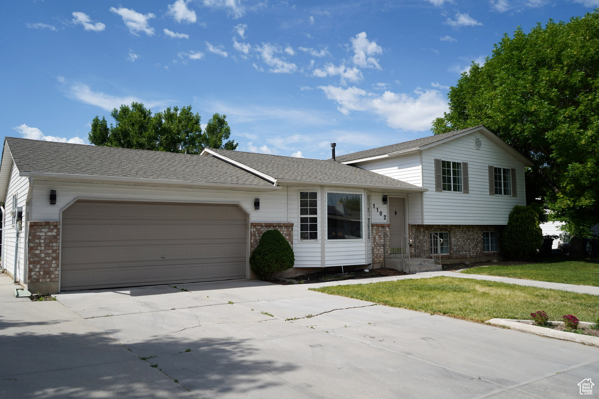 MOARK ESTATES - Residential