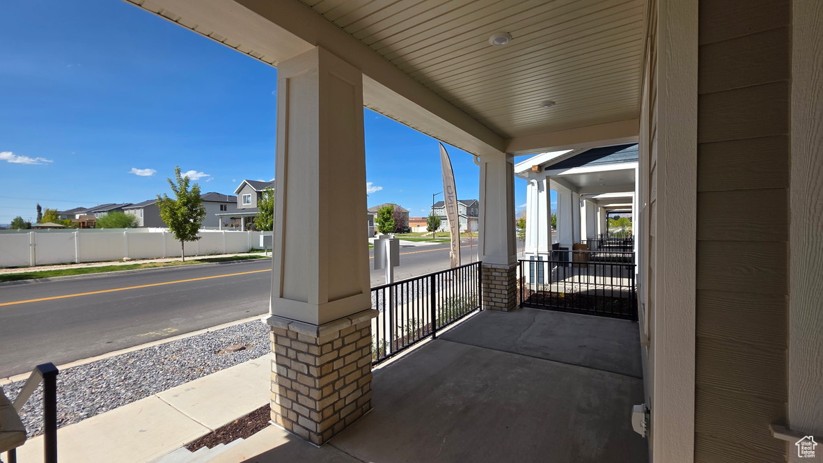 HUNTINGTON RANCH - Residential
