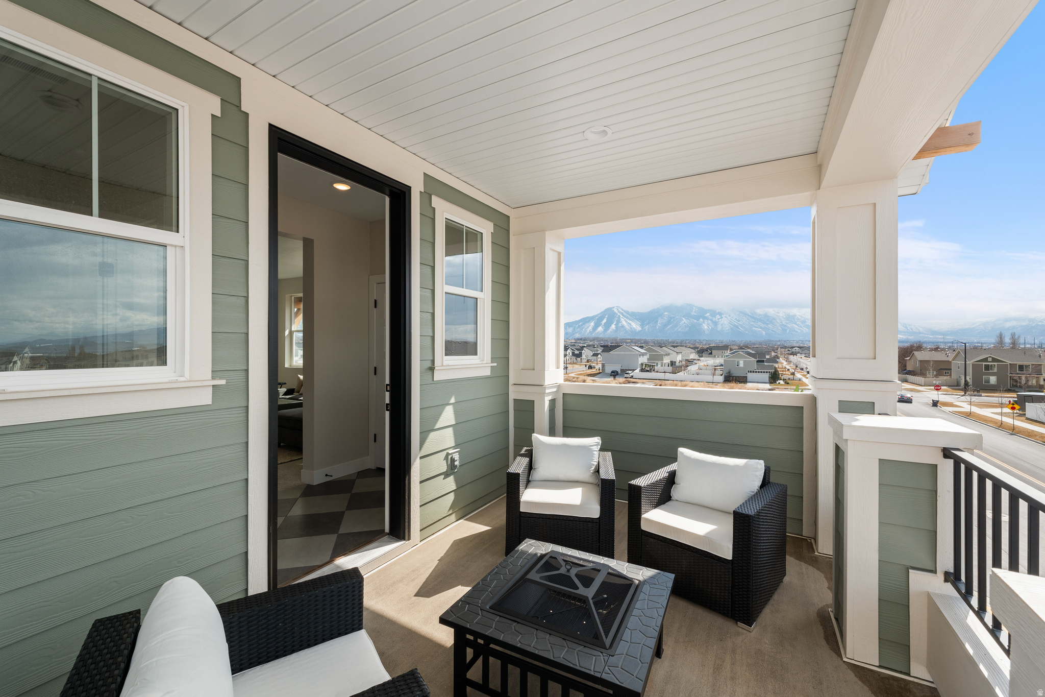 HUNTINGTON RANCH - Residential