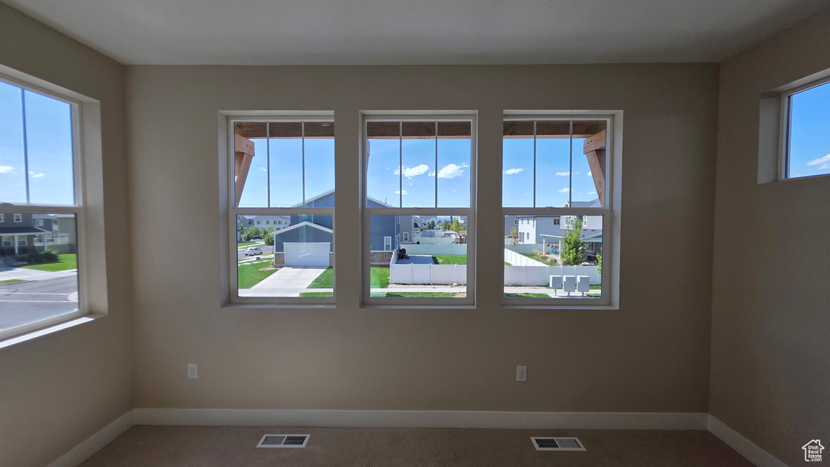 HUNTINGTON RANCH - Residential