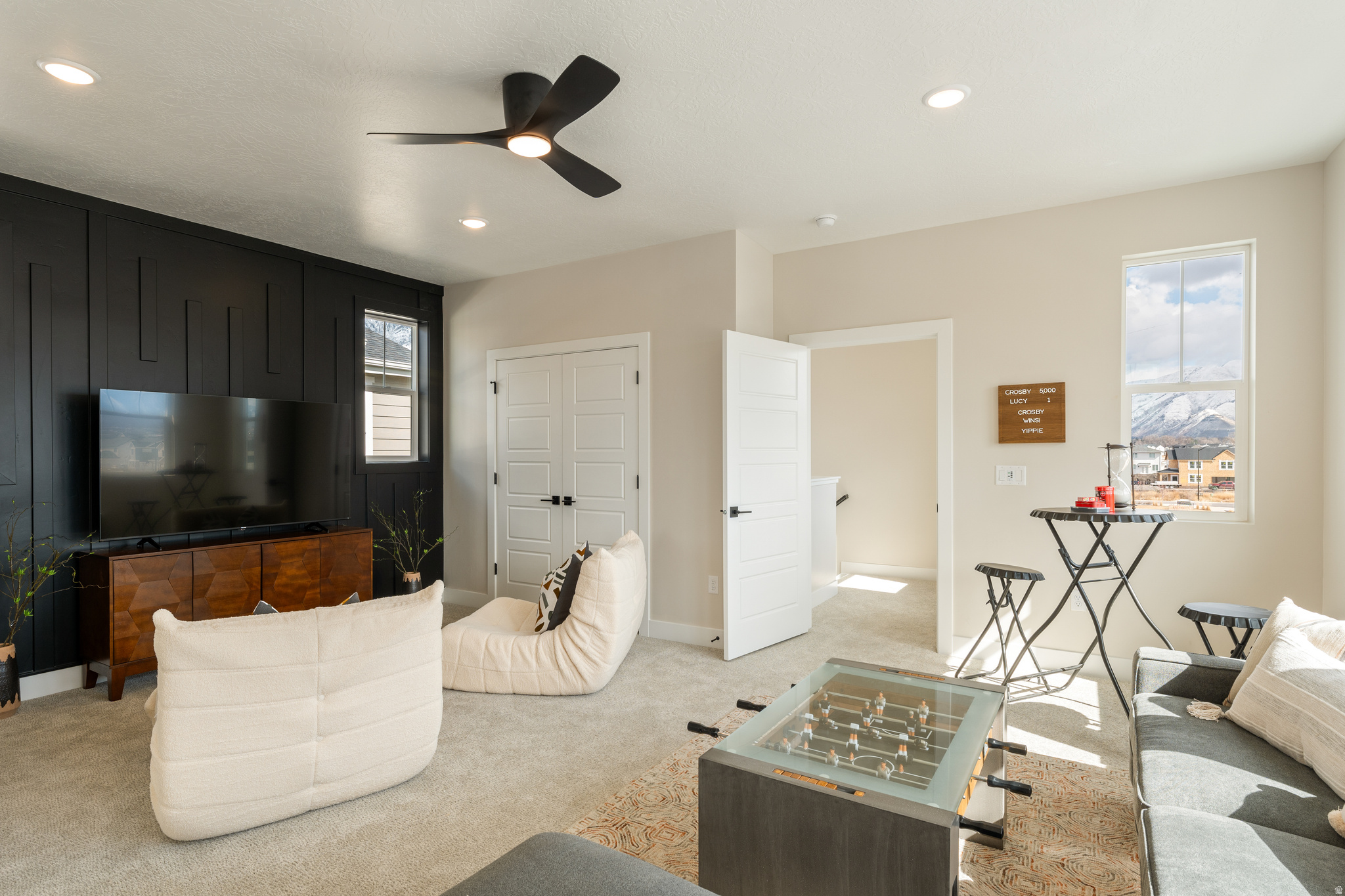 HUNTINGTON RANCH - Residential