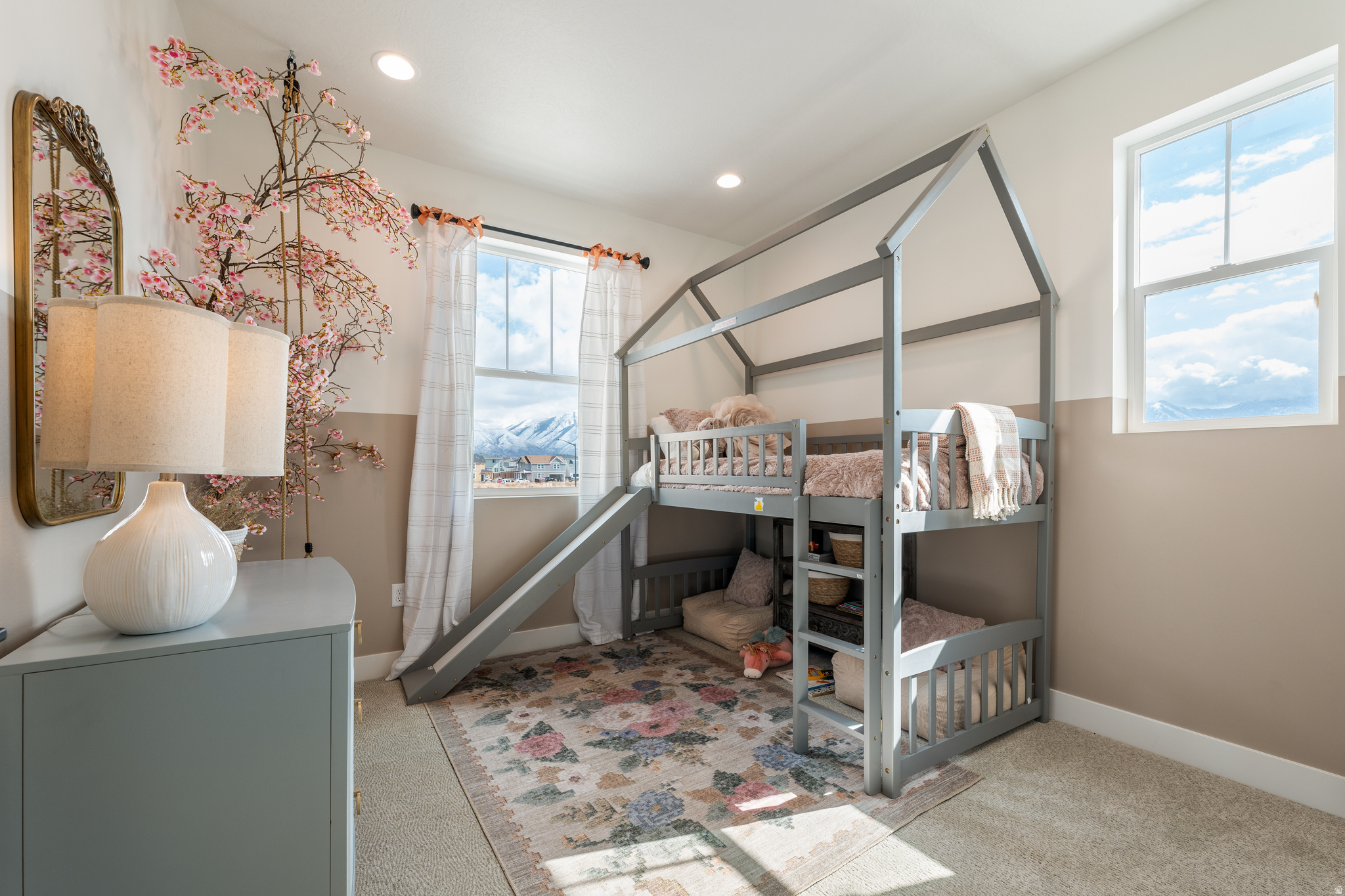 HUNTINGTON RANCH - Residential