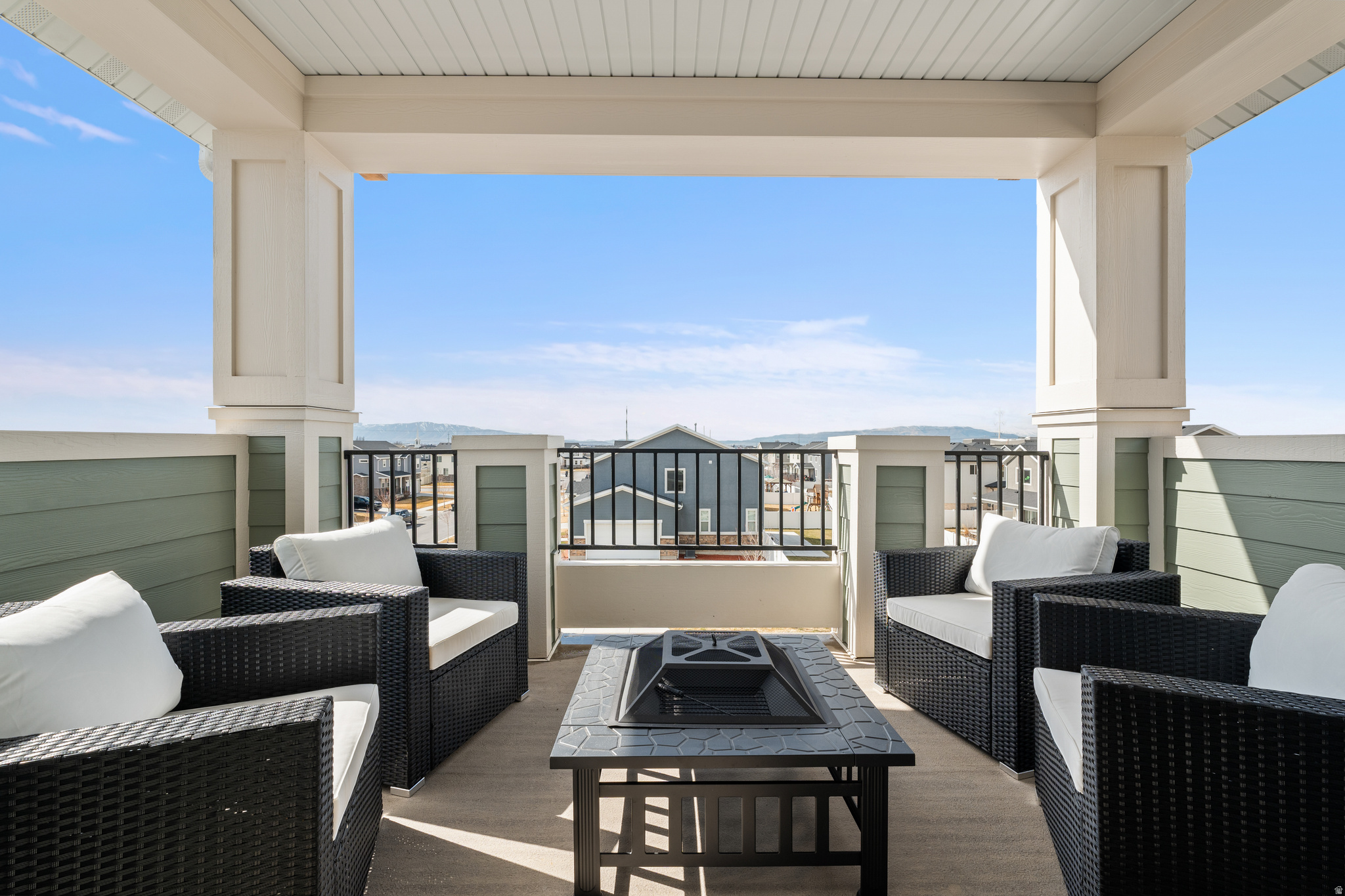 HUNTINGTON RANCH - Residential