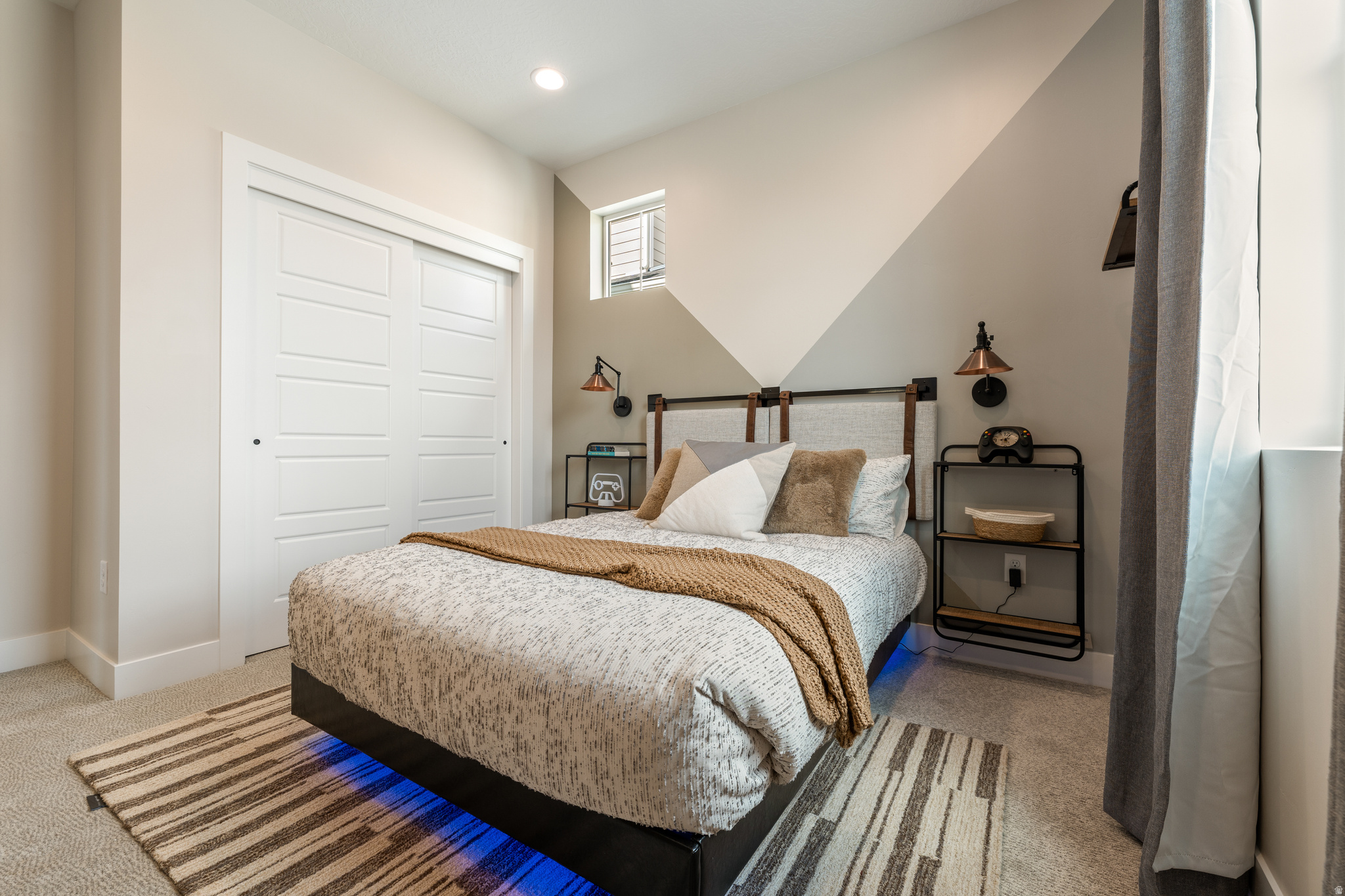 HUNTINGTON RANCH - Residential