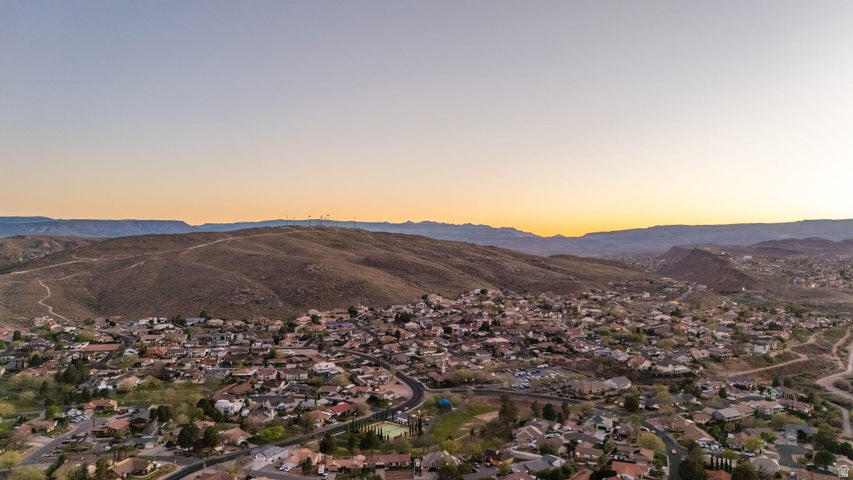 BLOOMINGTON HILLS - Residential