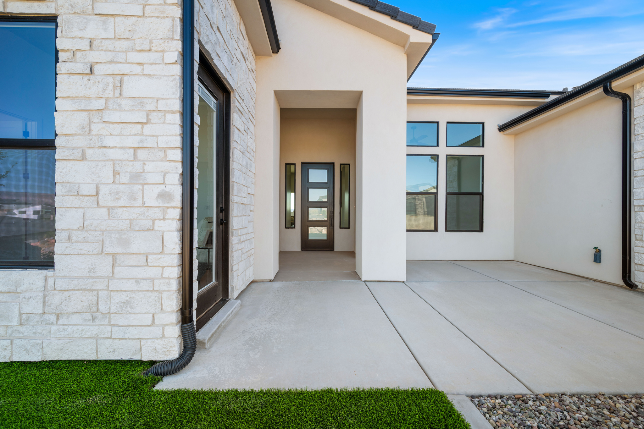 SCENIC POINT - Residential