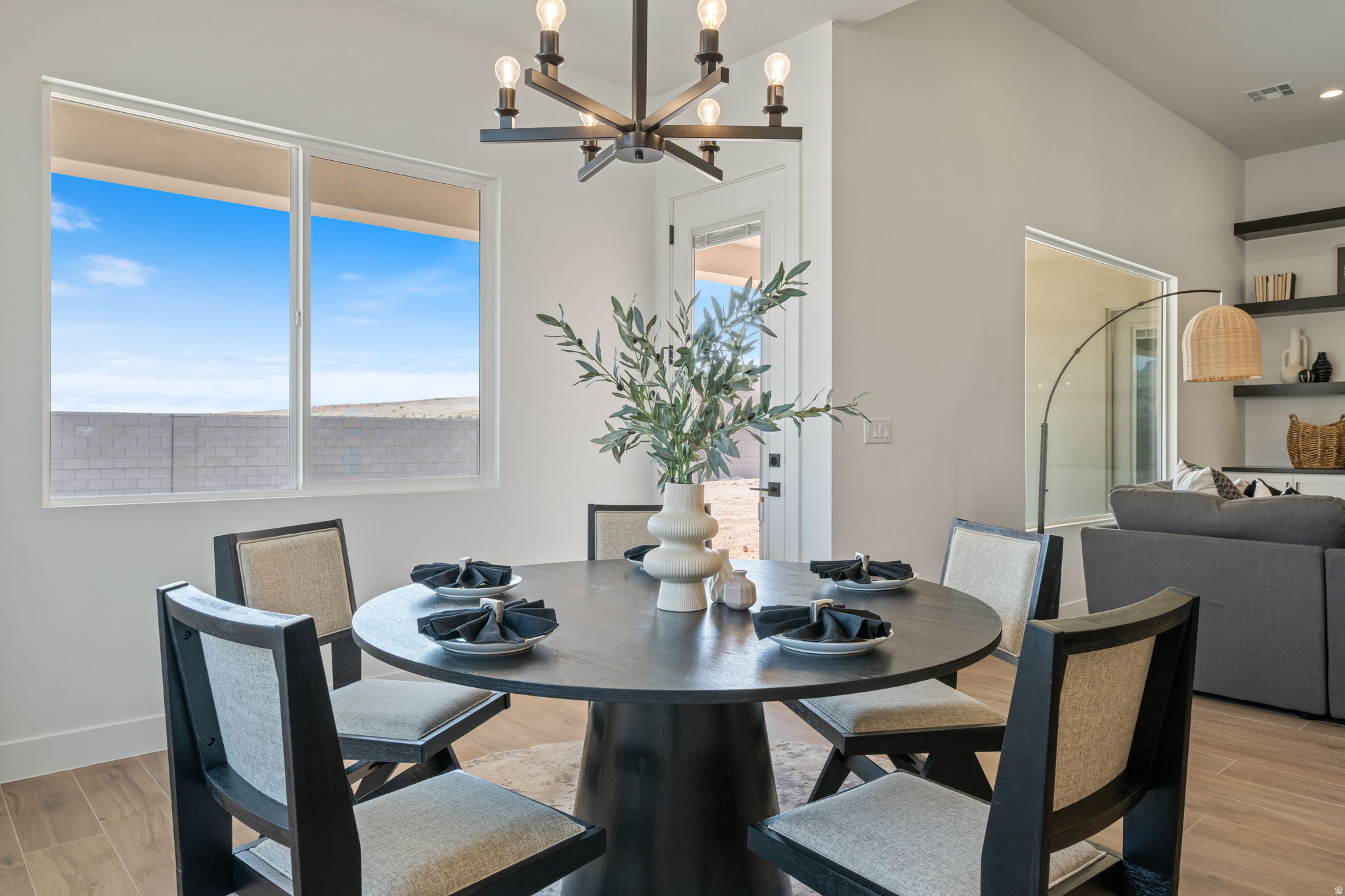 SCENIC POINT - Residential