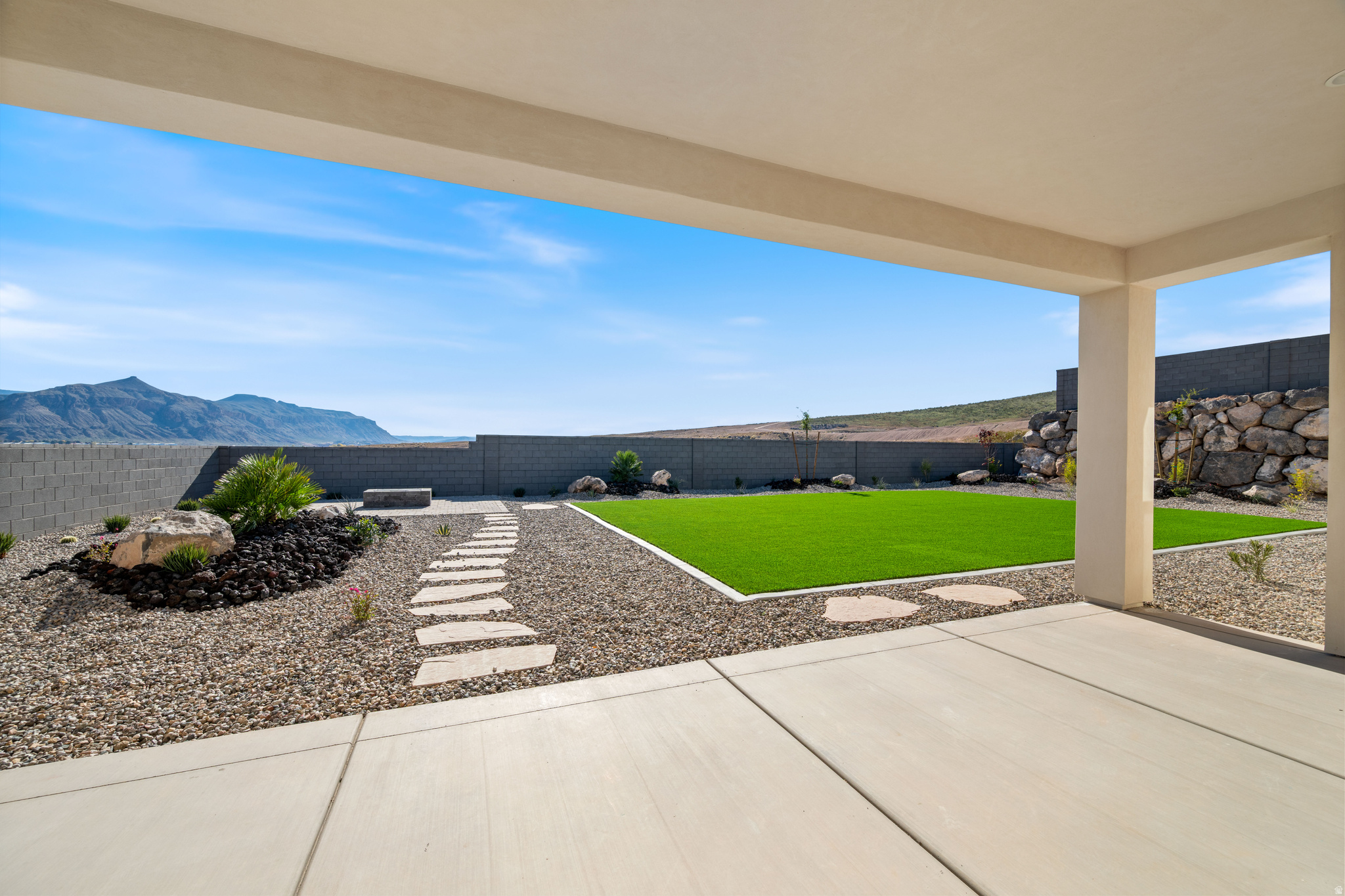 SCENIC POINT - Residential