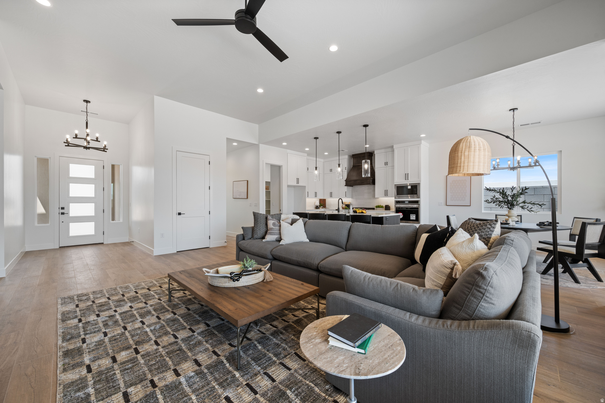 SCENIC POINT - Residential