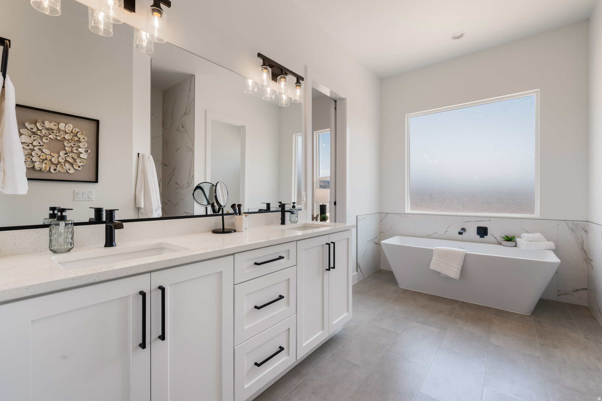 SCENIC POINT - Residential