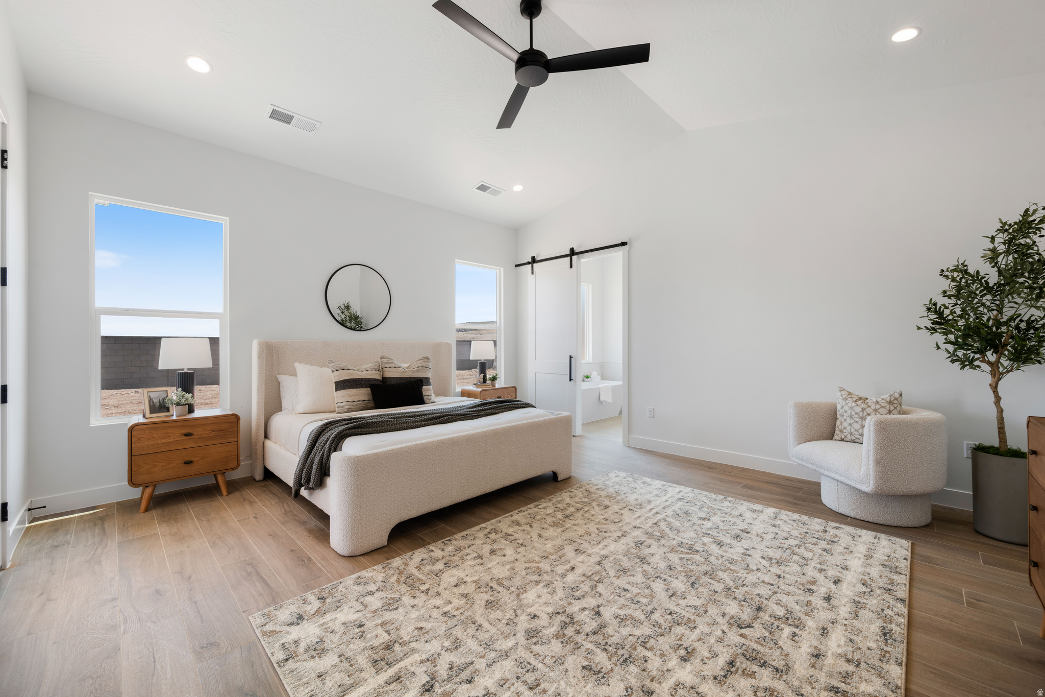 SCENIC POINT - Residential