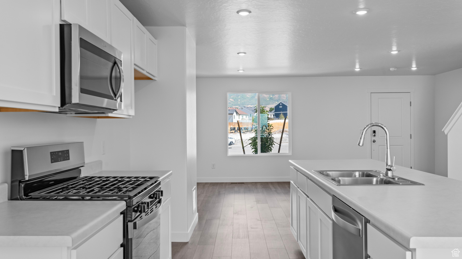 WESTERN ACRES - Residential