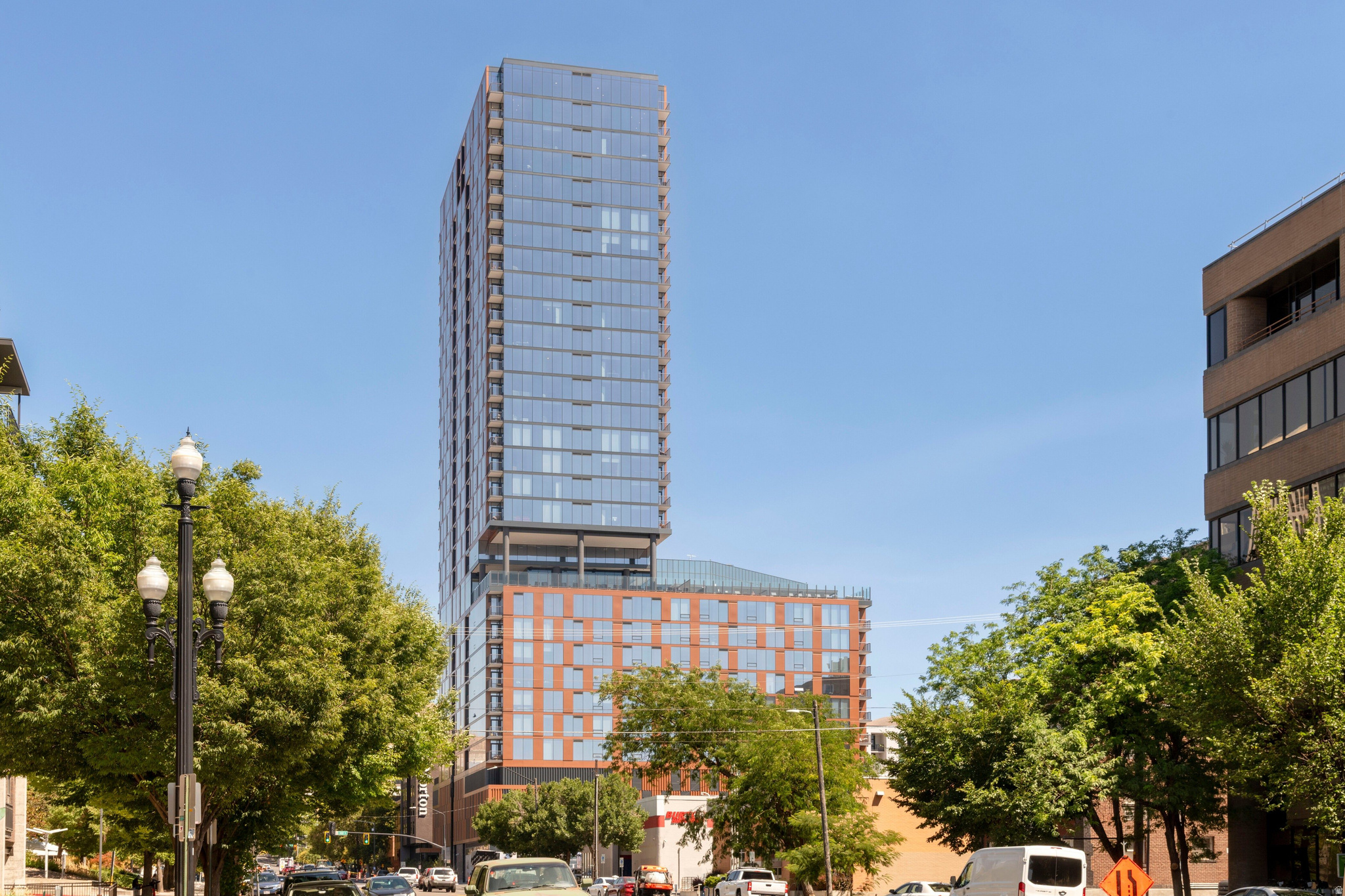 METRO CONDOS - Residential