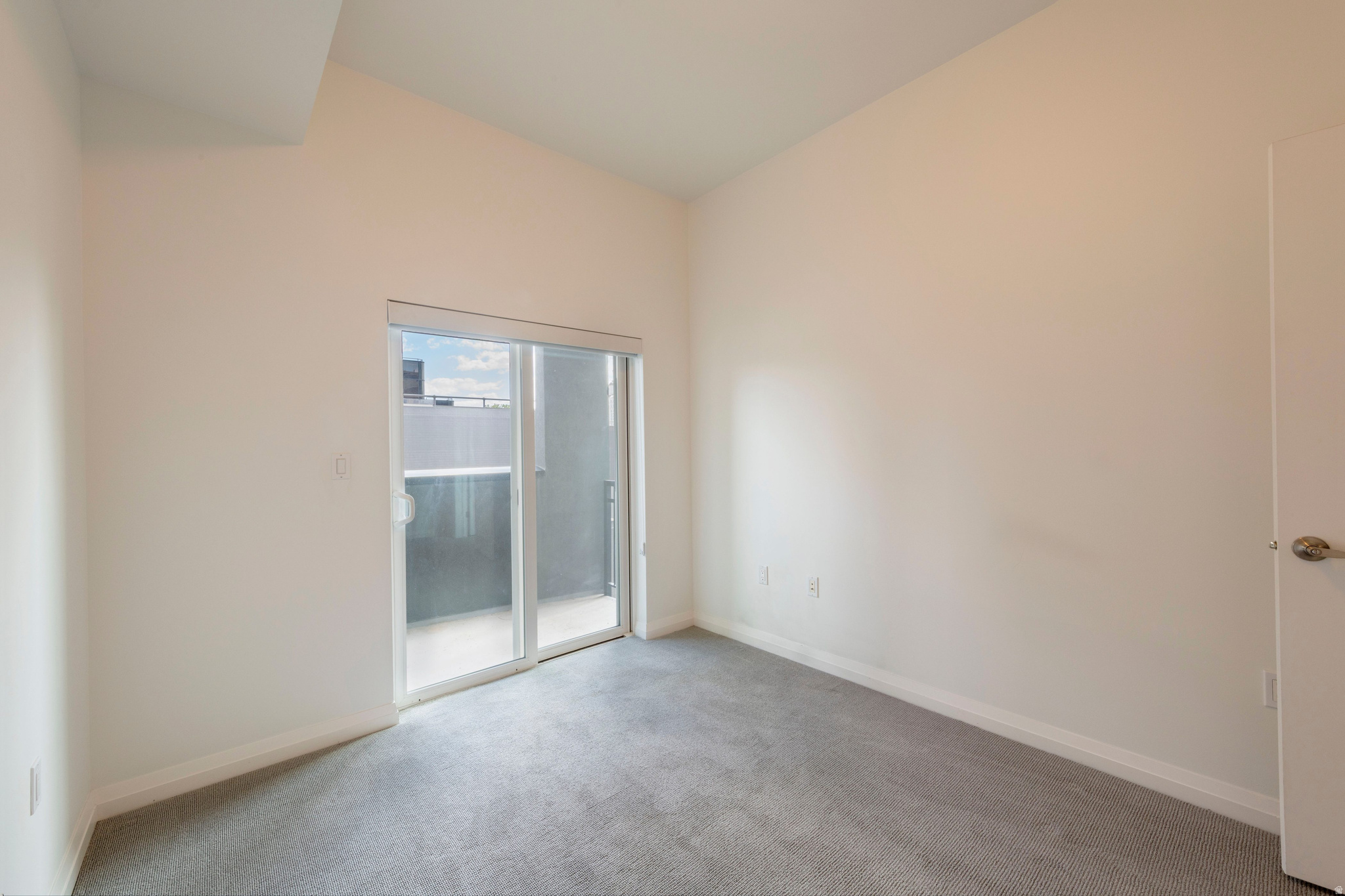 METRO CONDOS - Residential