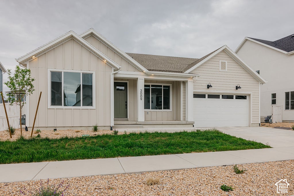 Photo of 3009 N LONE PINE ST #635, Eagle Mountain, UT 84005 (MLS # 2191086)