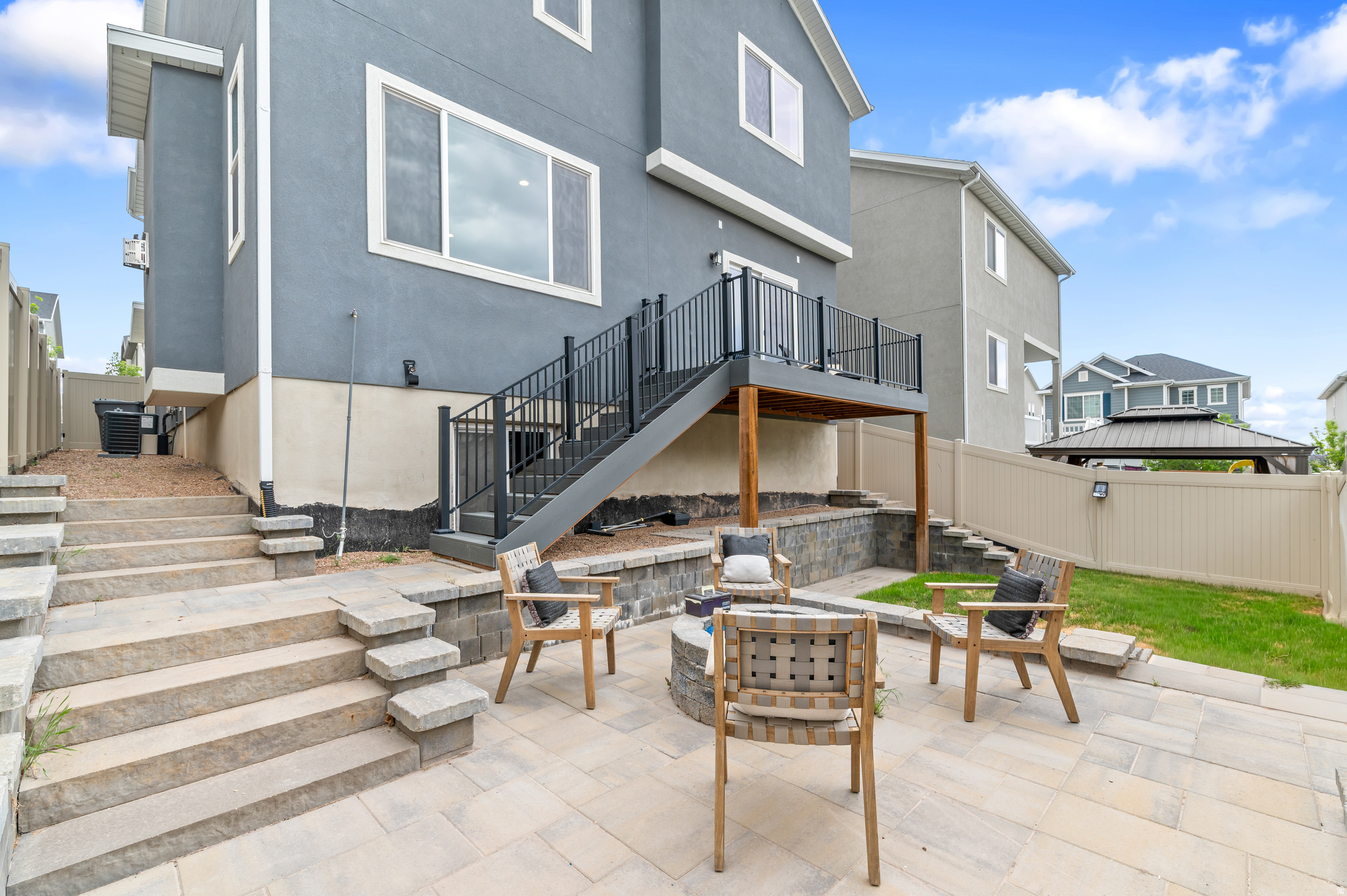 SOUTH HILLS - Residential