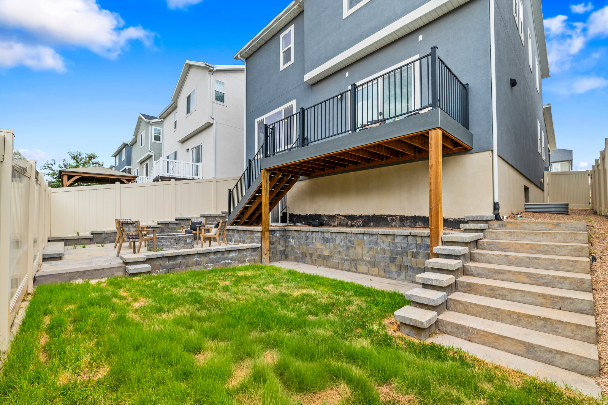SOUTH HILLS - Residential