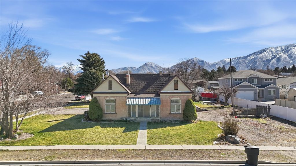 Photo of 311 S 400 W, Payson, UT 84651 (MLS # 2141939)