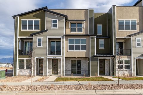 Photo of 12657 DANSIE OAKS DR S #300, Herriman, UT 84096 (MLS # 2130303)